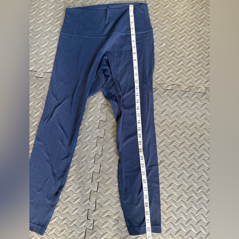 Women’s lululemon Navy Leggings Yoga Pants Workout Exercise Soft Skinny - Picture 3 of 4